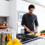 Faut-il éplucher les aubergines pour la ratatouille ?