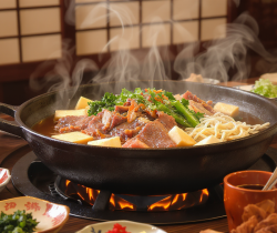 découvrez la recette authentique du sukiyaki, une fondue japonaise savoureuse à base de bœuf, légumes et nouilles. facile à préparer, parfaite pour un repas convivial et réconfortant !