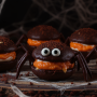 Délicieuses whoopies araignées : des friandises effrayantes pour Halloween !