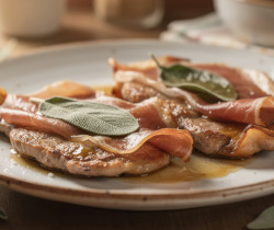 découvrez la recette authentique du saltimbocca alla romana, un plat traditionnel italien à base de veau tendre, de feuilles de sauge et de jambon savoureux, pour un repas raffiné et plein de saveurs.